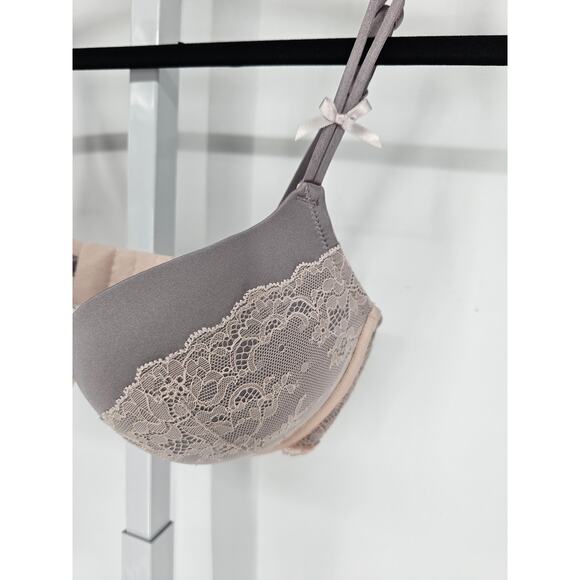 H&M Womens Sz 36C Padded Push Up Bra Gray w/ Pink Lace Trim - Picture 2 of 5